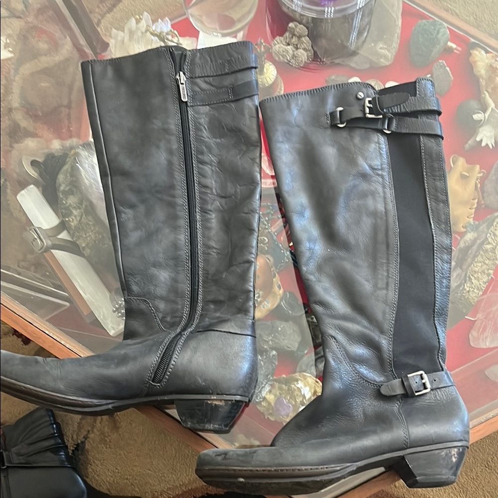 PIKOLINOS Black Heeled Boots